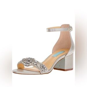 Betsey Johnson bridal Women's Heeled Sandal 9.5 wide